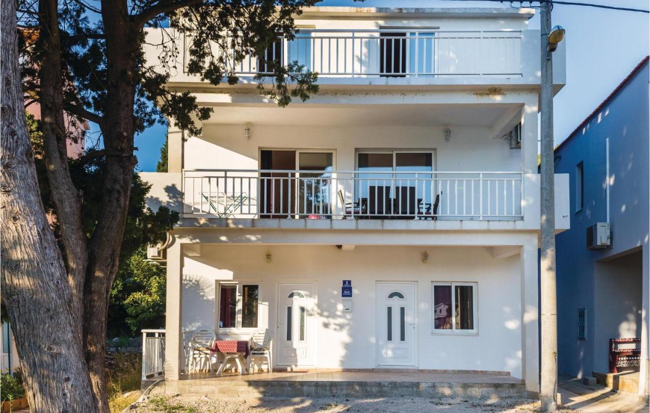 Cozy Apartment In Blace With Wifi Exterior foto